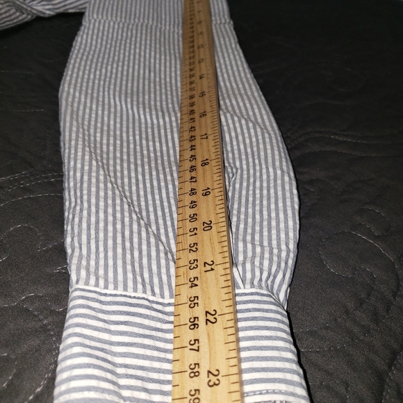 Columbia, Women's Super Bahama, Seersucker Long Sleeve Button Down, Size S/P - Picture 9 of 10